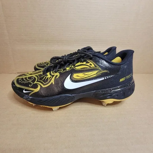 Nike | Shoes | Nike Alpha Huarache Elite 3 Low Premium  display picture 3